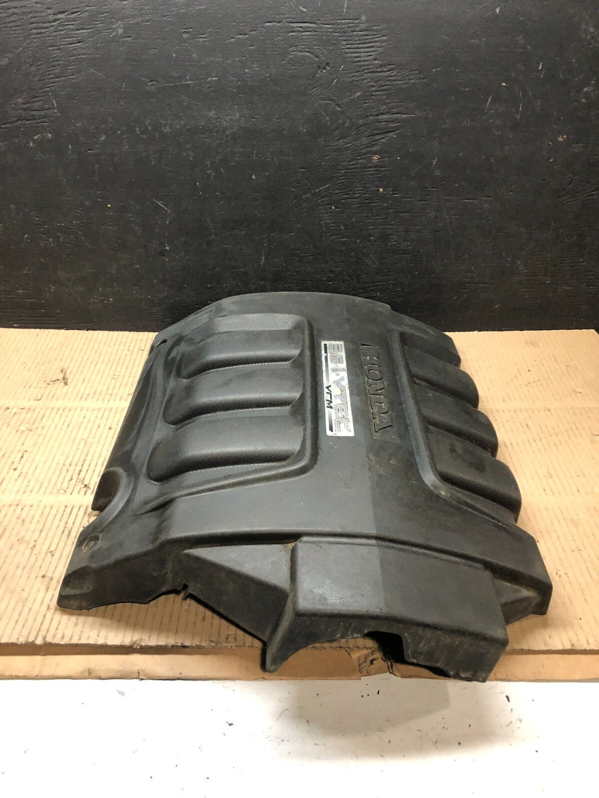 2006 to 2008 Honda Pilot Engine Cover Trim Bezel OEM G5977 DG13
