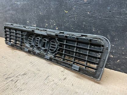 2002 to 2005 Audi A4 Upper Front Grill Grille OEM  Y1278 DG6