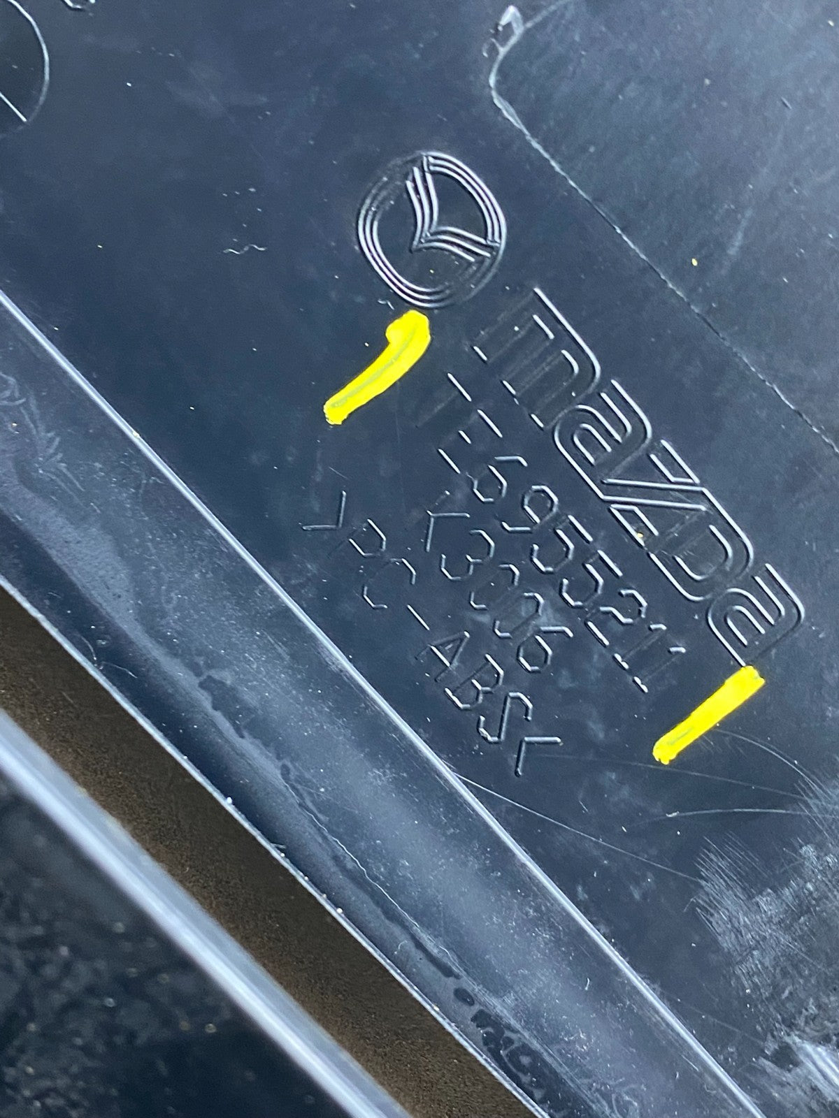 2010 - 2015 Mazda CX-9 Radio Dash Trim Bezel W/Vent AC Climate Control v7430 DG5