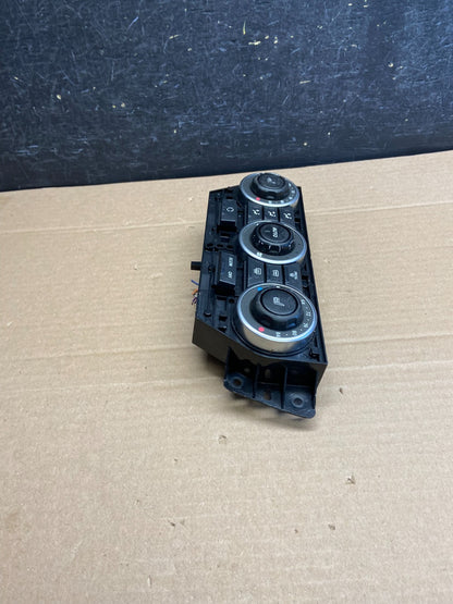 2008-2009 Land Rover LR2 Heater AC Air Temperature Control Panel AG5025 DG2
