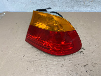 1999-2001 Bmw 3 E46 325i 328i 330i Coupe Right Passenger Tail Light AI1037 LK1