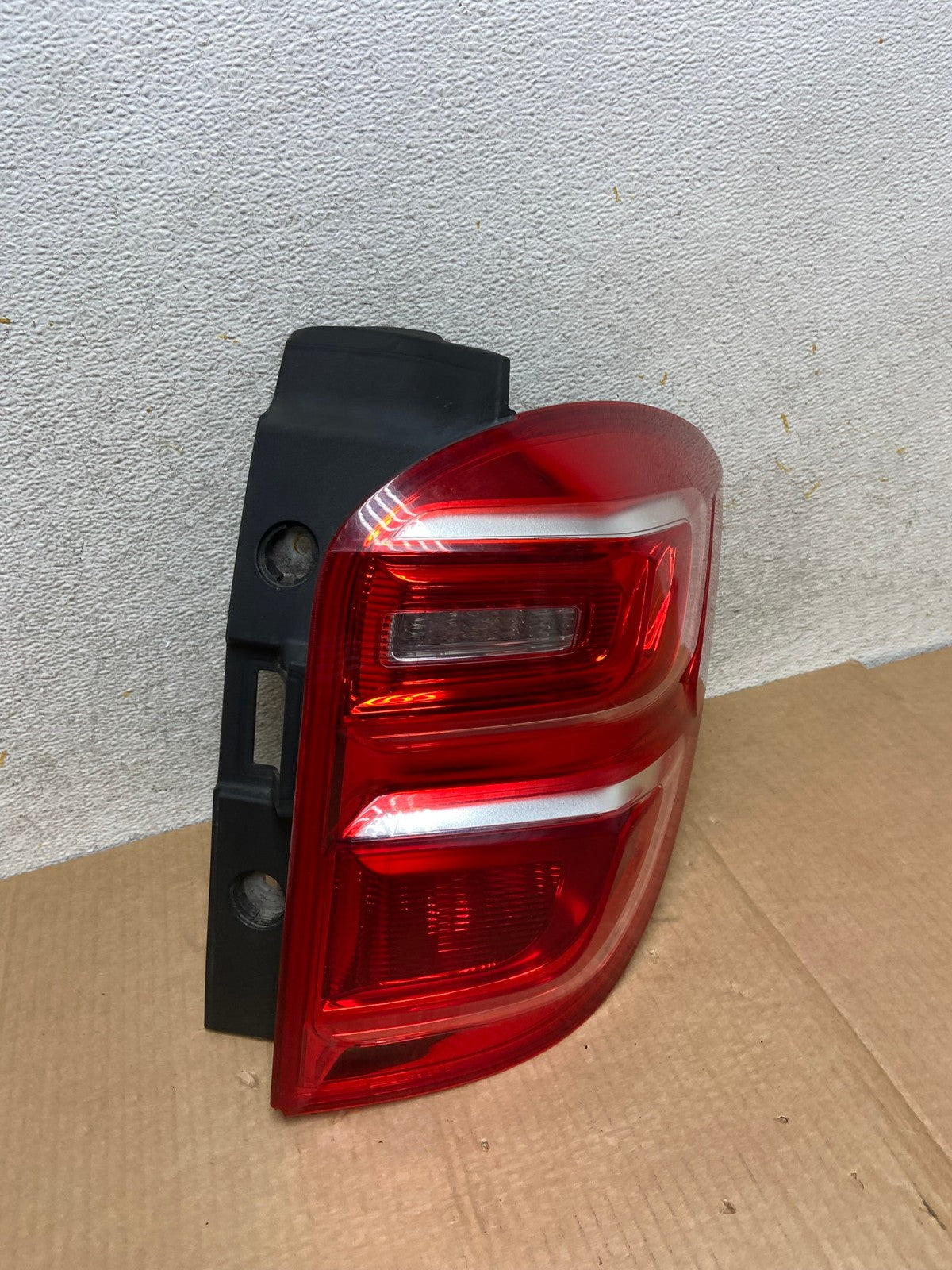 2016 to 2017 Chevrolet Equinox Right Passenger RH Side Tail Light AI5711 LK2