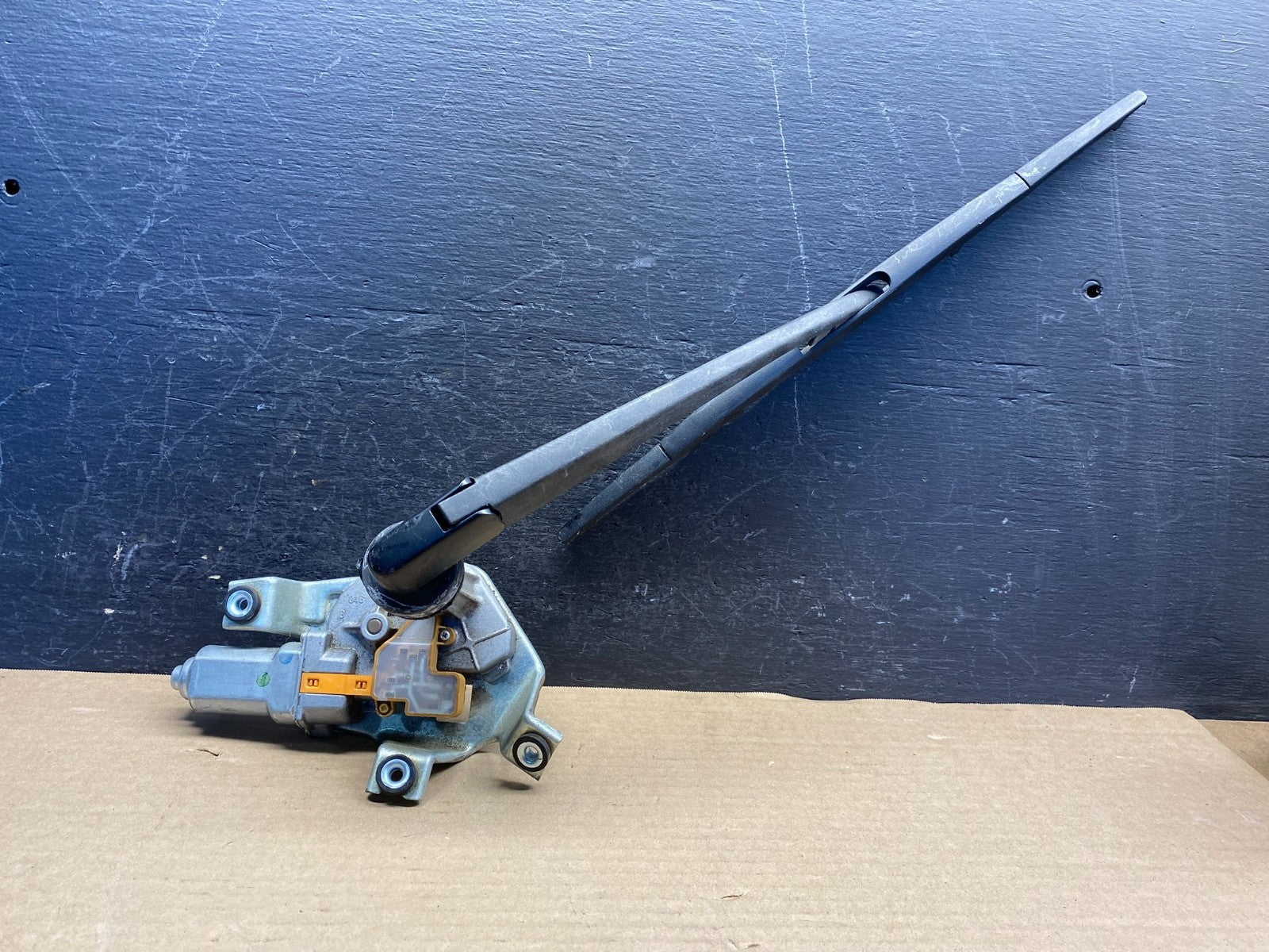 2011 to 2017 Honda Odyssey Rear Windshield Washer Wiper Motor AE00790