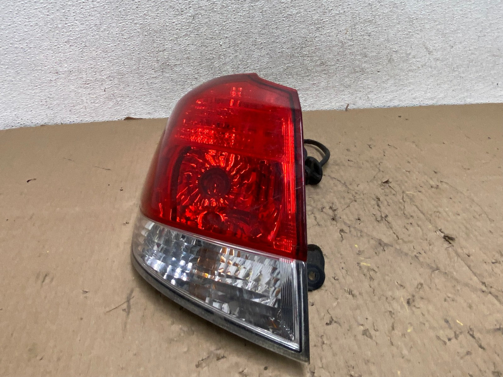 2010-2014 Subaru Outback Wagon Left Driver Lh Side Tail Light AG8091 LK2