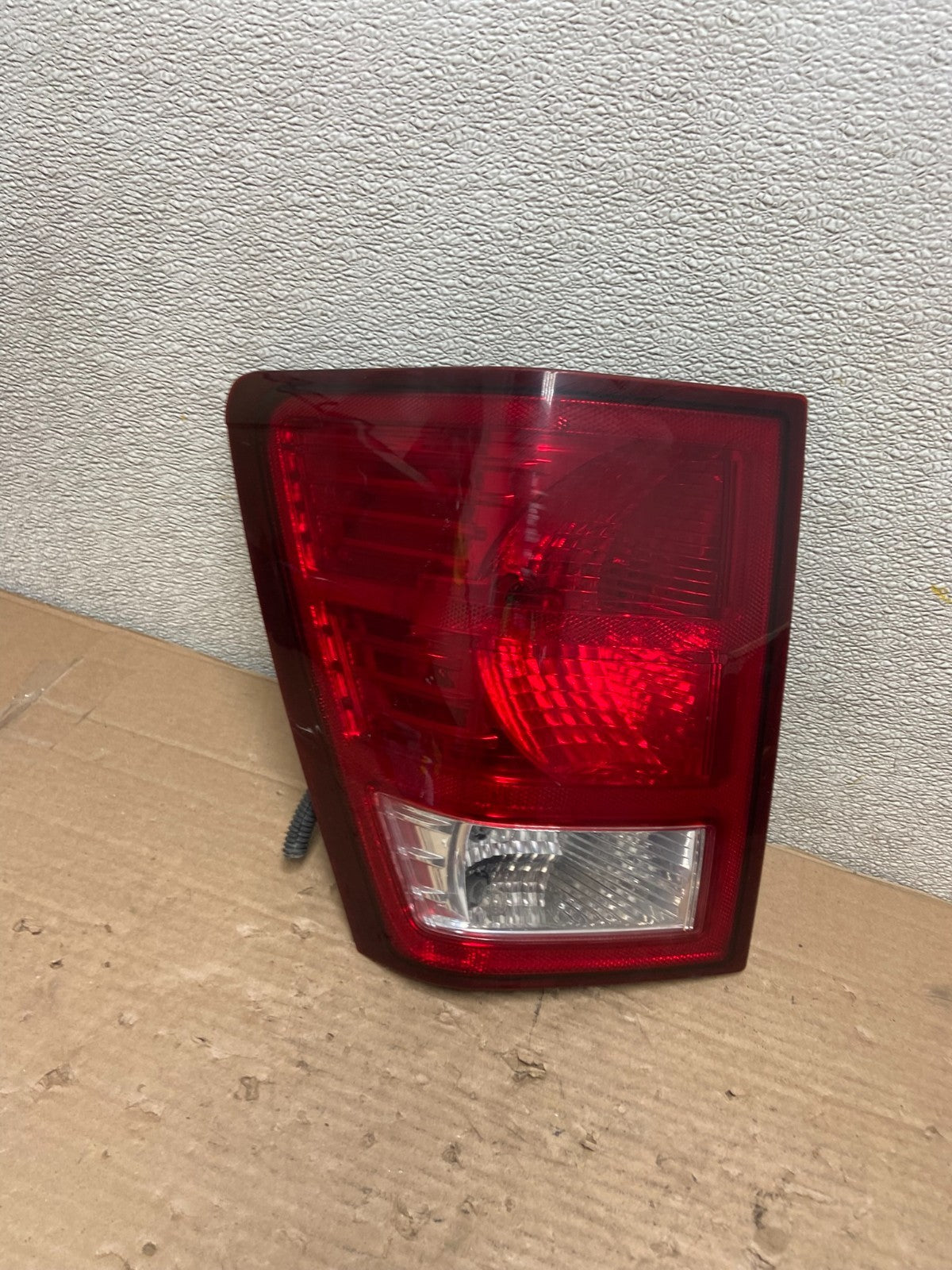 2007 2008 2009 2010 Jeep Grand Cherokee Left Driver Lh Tail Light Oem AA9439 LK0
