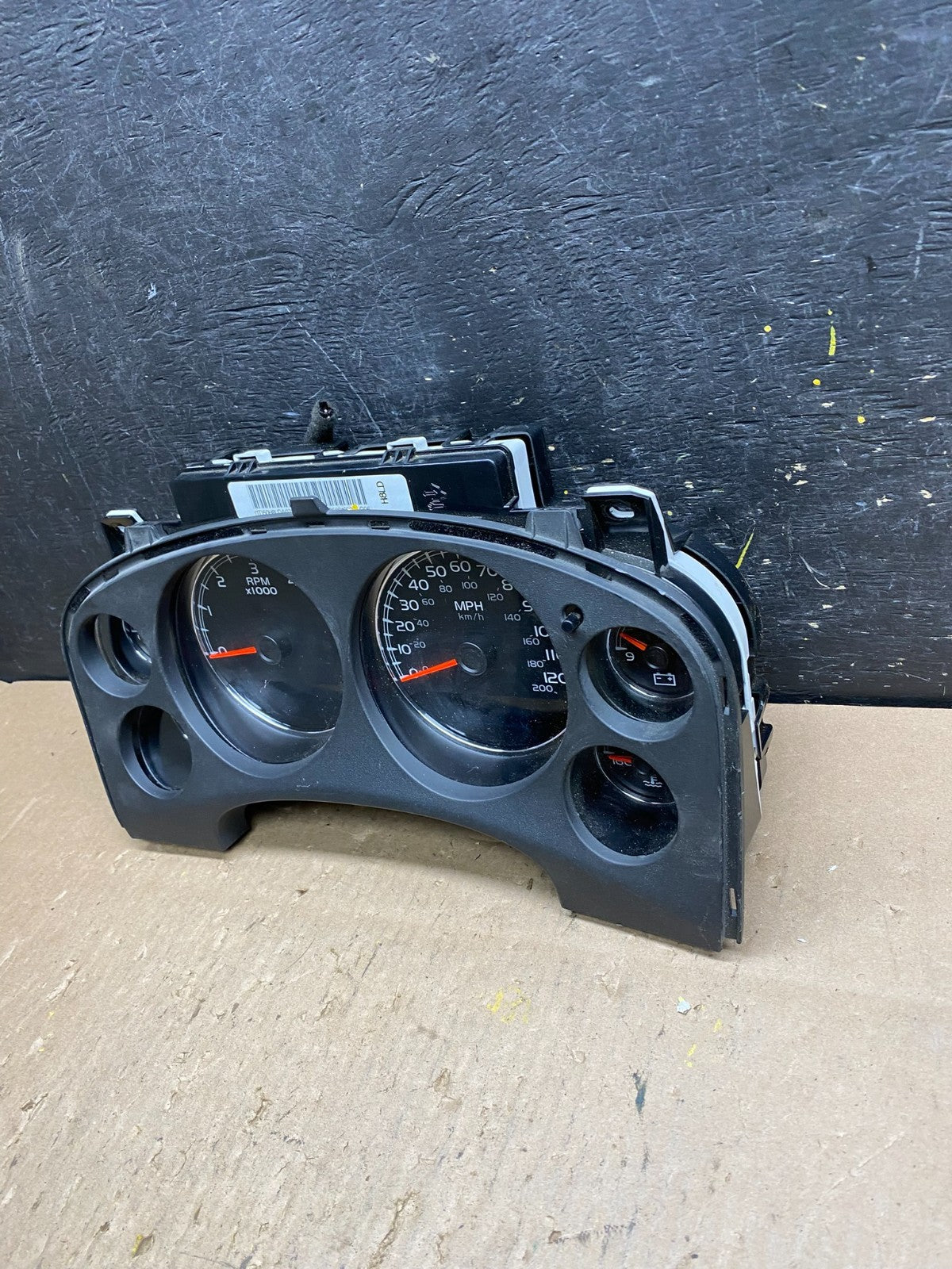 2008 2014 GMC Chevrolet Yukon Tahoe Speedometer Cluster Gauge Oem T5893 DG2