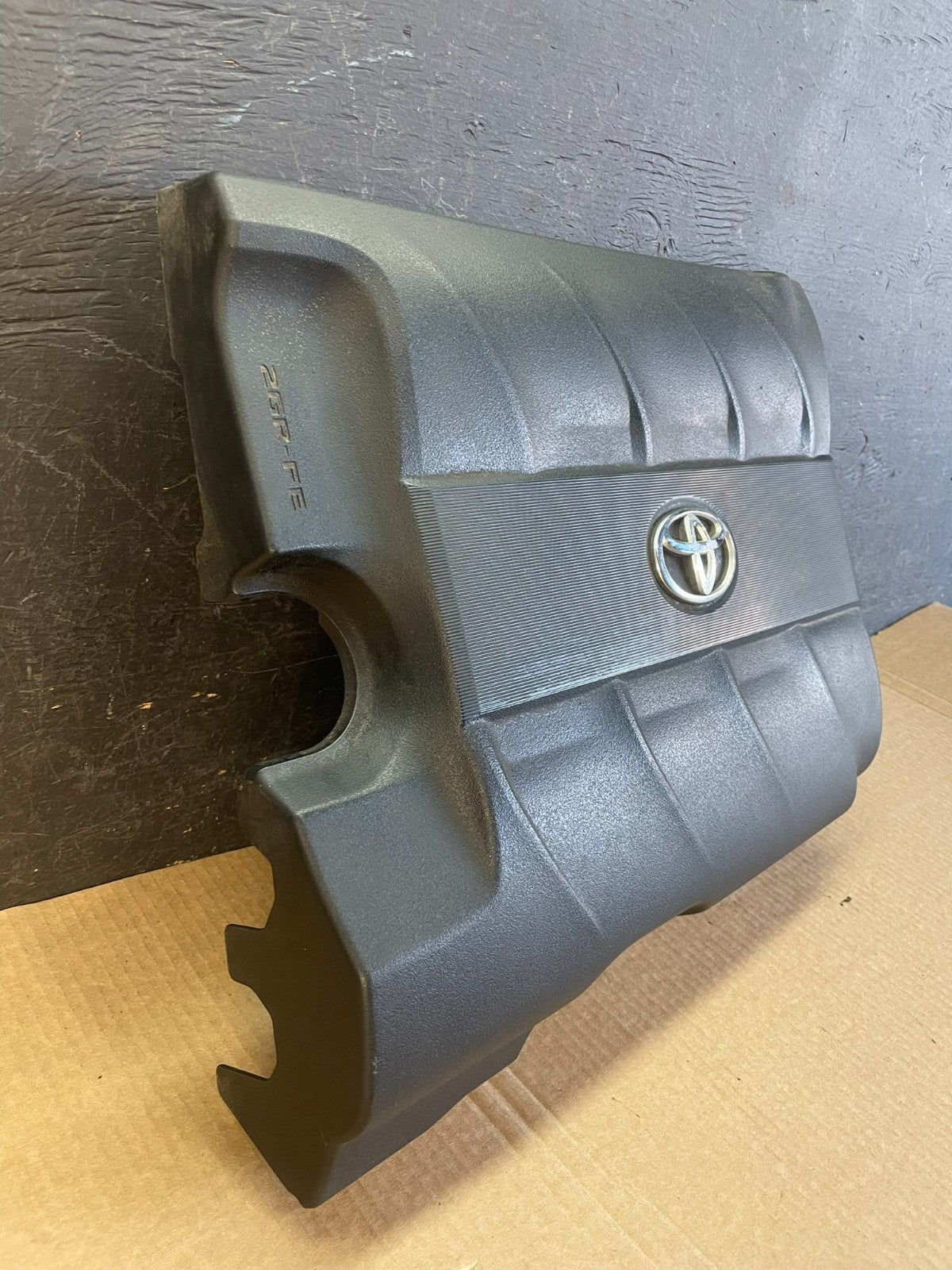 2011 to 2016 Toyota Sienna Top Engine Cover Lid AF3541 DG2