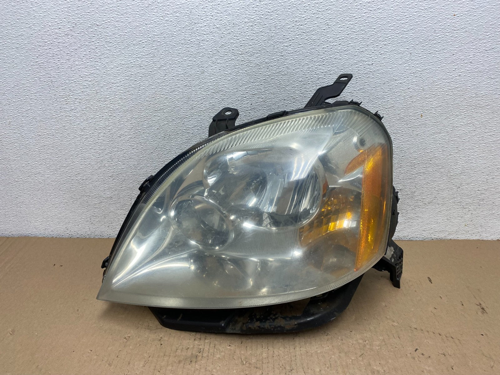 2005 2006 2007 Ford Five Hundred Halogen Headlight Left Driver Lh AF3219 DW0