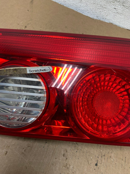 2006 to 2010 Toyota Sienna Right Passenger RH Inner Tail Light AD8061 LK3
