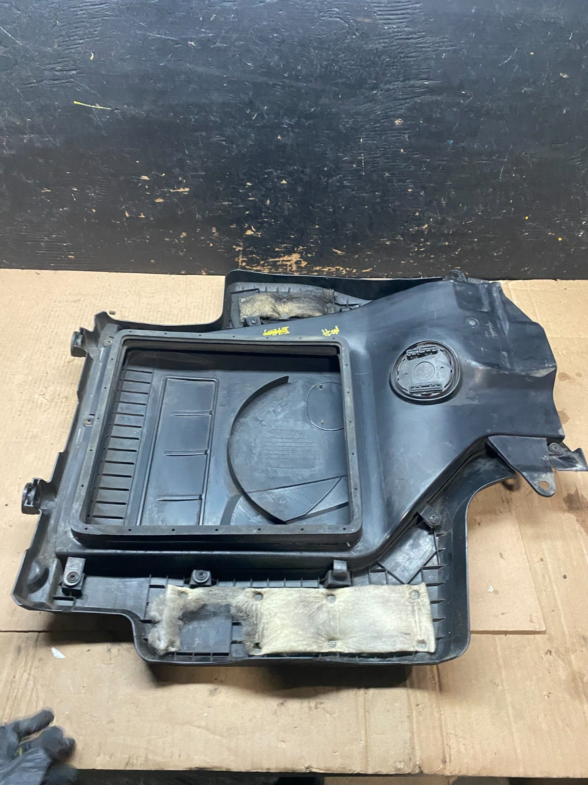 2010 2011 2012 Mazda CX7 CX-7 2.3L Engine Shield Top Cover T0423 DG6