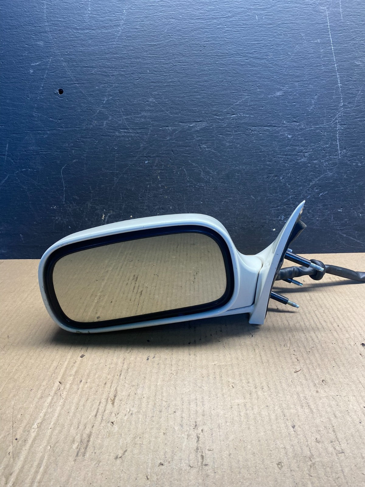 2000-2005 Cadillac Deville Left Driver LH Side View Door Mirror AE6361 DW8
