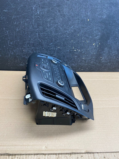 2015 to 2018 Ford Focus Center Radio Stereo Control Unit Trim AF6561 DG2