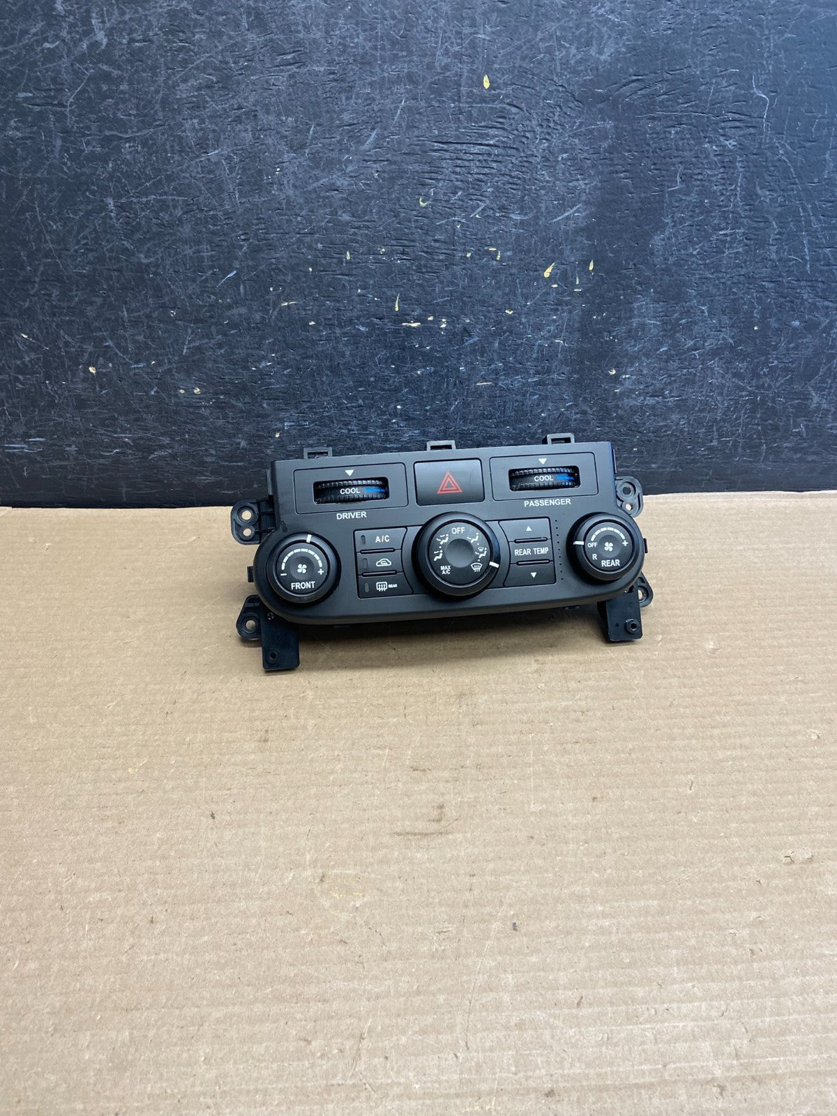 2006 - 2012 Kia Sedona AC Temperature Climate Control Switch AH1449 DG0