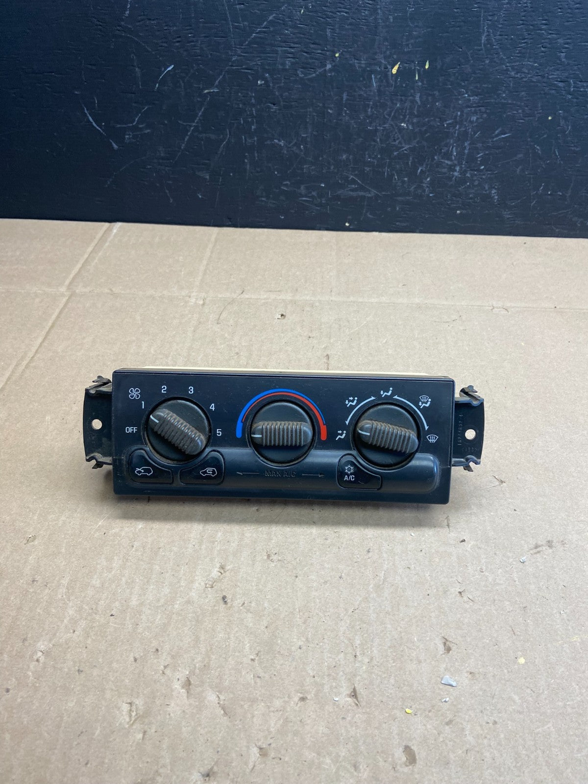 1999 to 2002 Chevrolet Silverado HVAC Heater Climate Control Module AB9289 DG0