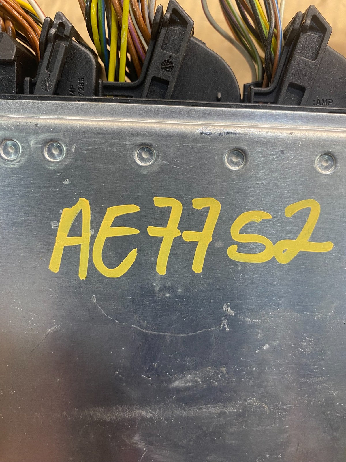 2001 to 2002 BMW X5 ECM ECU Engine Control Computer Module AE7752 DW3