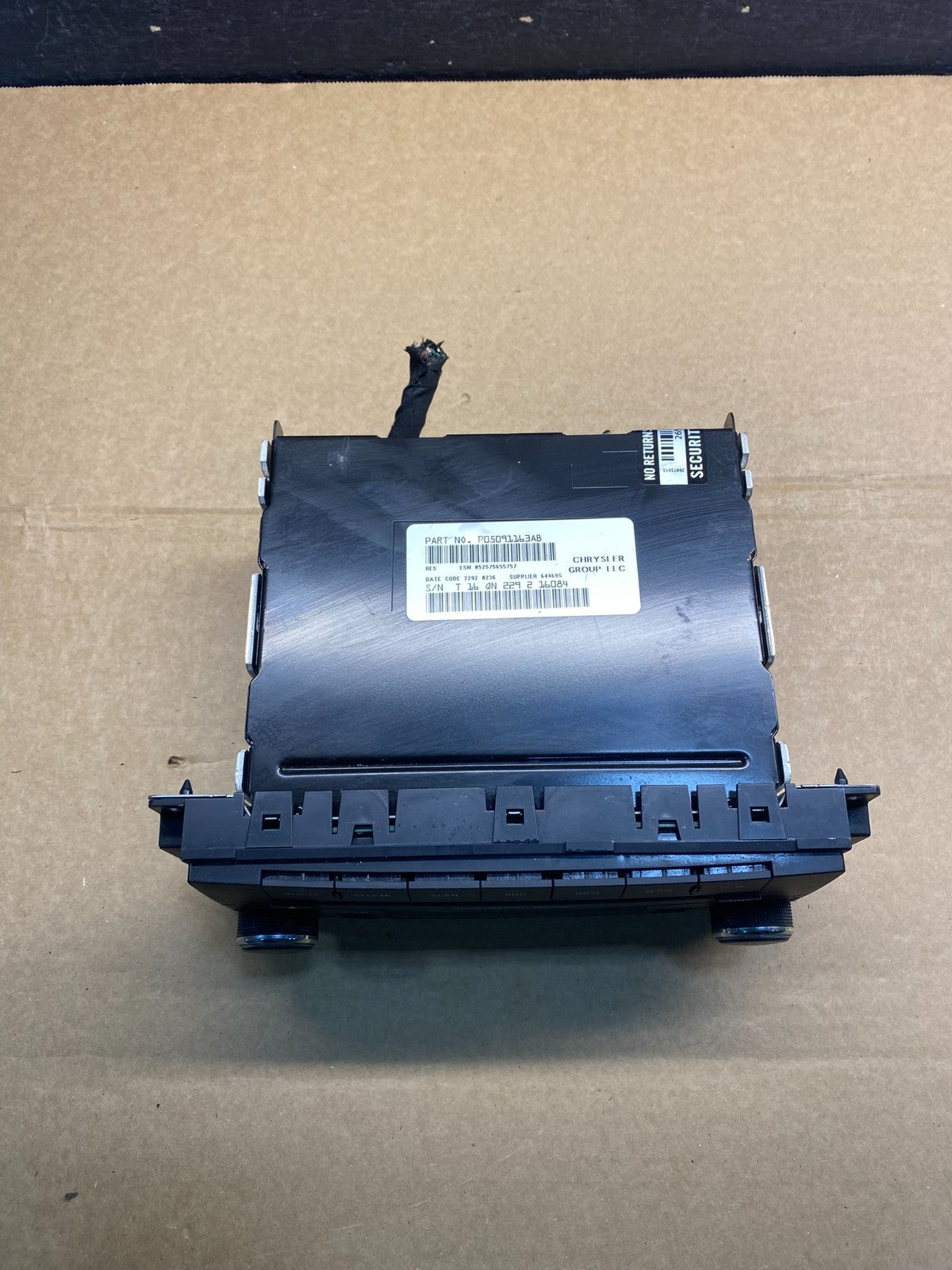 2007-2012 Chrysler Dodge Jeep Ram Radio CD MP3 AUX Receiver AF7859 DG3
