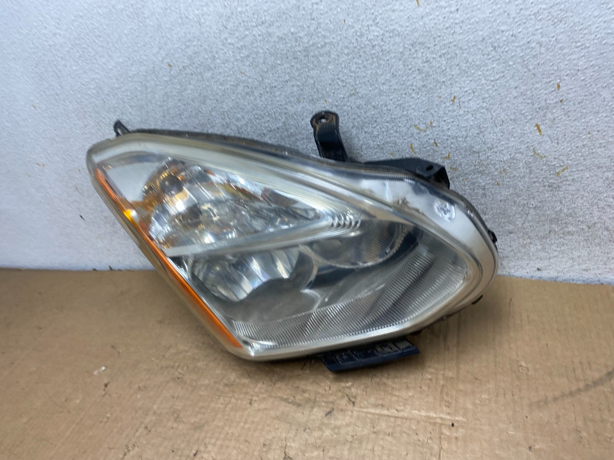 2009-2013 Nissan Rogue Right Passenger Halogen Headlight AI8202 DW1
