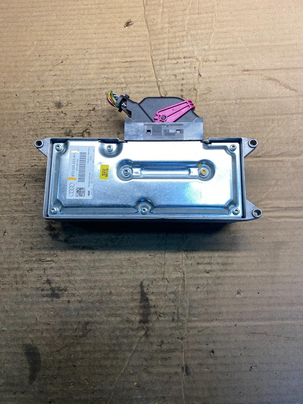 2009 to 2010 Audi A4 Radio Stereo Amplifier Amp aa7272 DG1