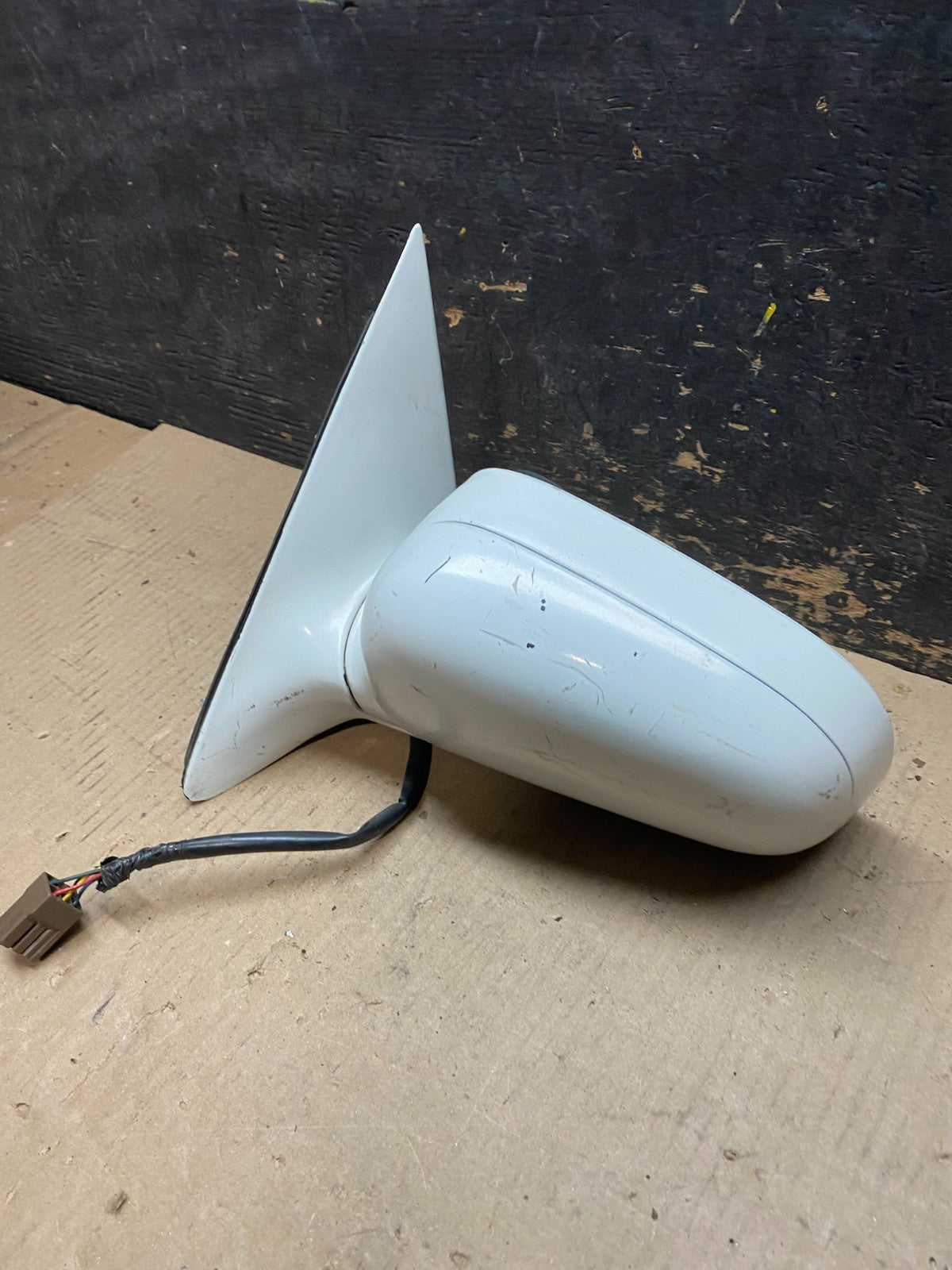 2003 - 2011 Ford Crown Victoria Left Driver LH  View Door Mirror OEM U7623 IT1