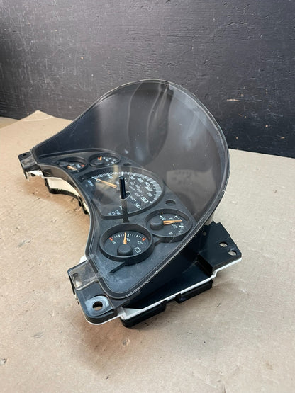 2004 to 2007 Chevrolet Express Speedometer Cluster Gauge ae3368 DG2