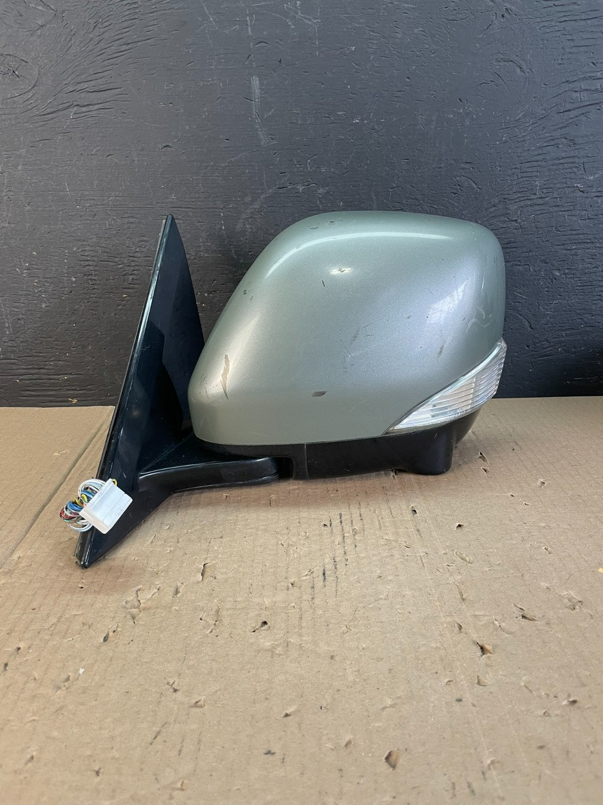 2011 to 2013 Infiniti QX56 Left Driver View Camera Turn Signal Mirror AD8695 DG0