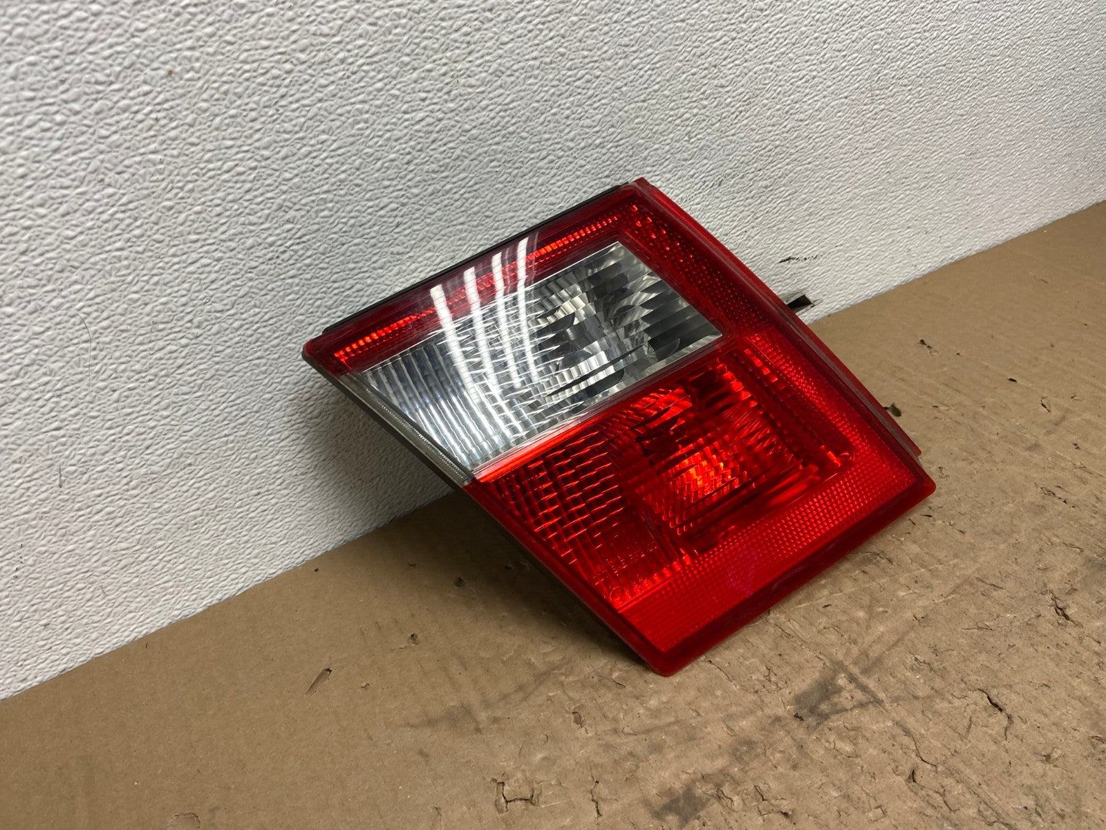 2002 2003 2004 2005 Saab 9-5 Sedan Left Driver LH Inner Tail Light Oem AC0327 LK2