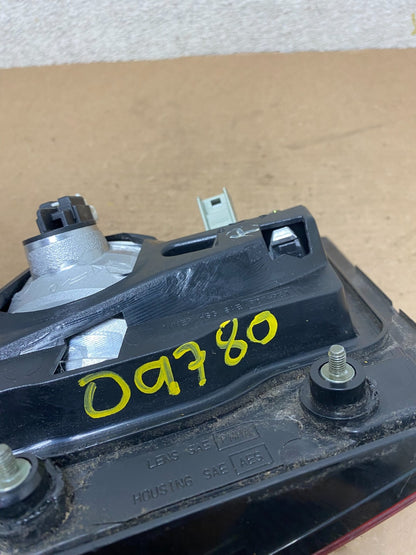 2002-2004 Infiniti i35 Inner Right Passenger Rh Side Tail Light OEM O9780 DW6