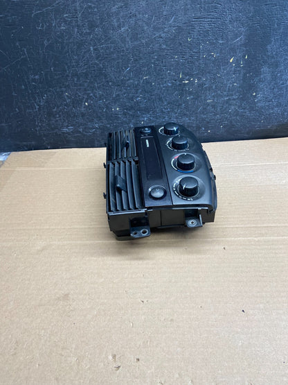 2004-2005 Toyota Sienna AC Climate Heater Temperature Control Air Vent AG4991 DG1