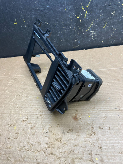 2011 2012 2013 Kia Optima Front  Dash Radio Bezel Trim Air Vent OEM W2036 DG1