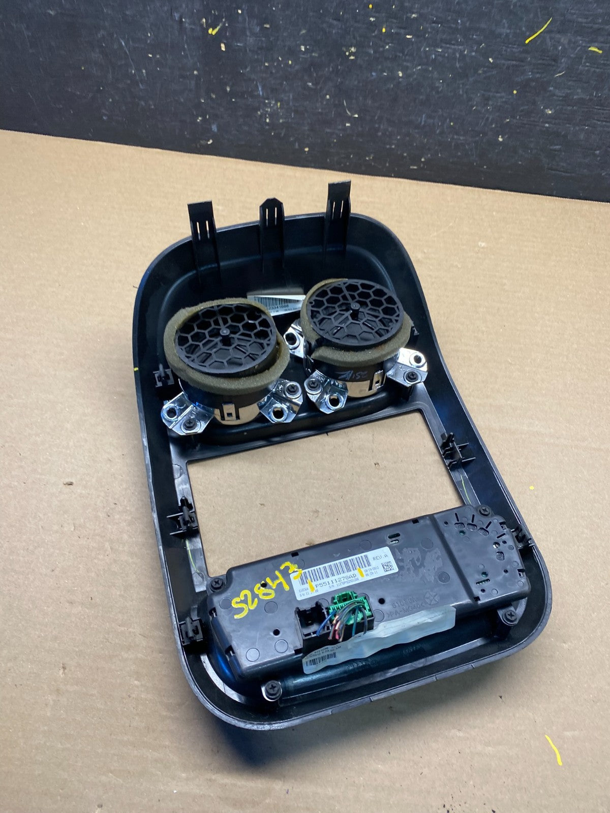 2011 to 2017 Jeep Compass Dash Climate Temperature Control Radio Bezel S2843  DG4
