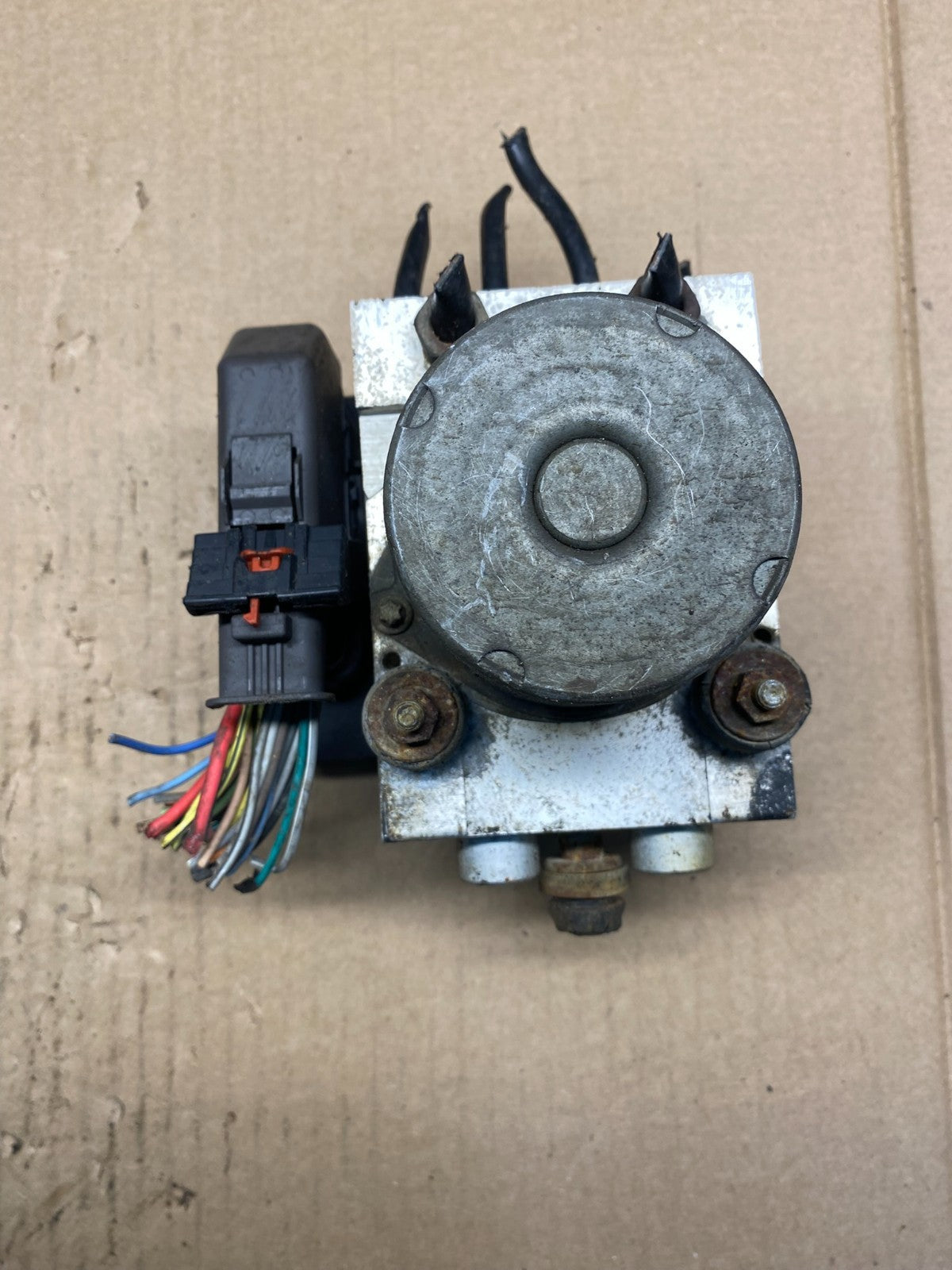 20896911 Chevrolet Tahoe 2011 ABS Anti-Lock Brake Pump Control Module AE8008 DW5