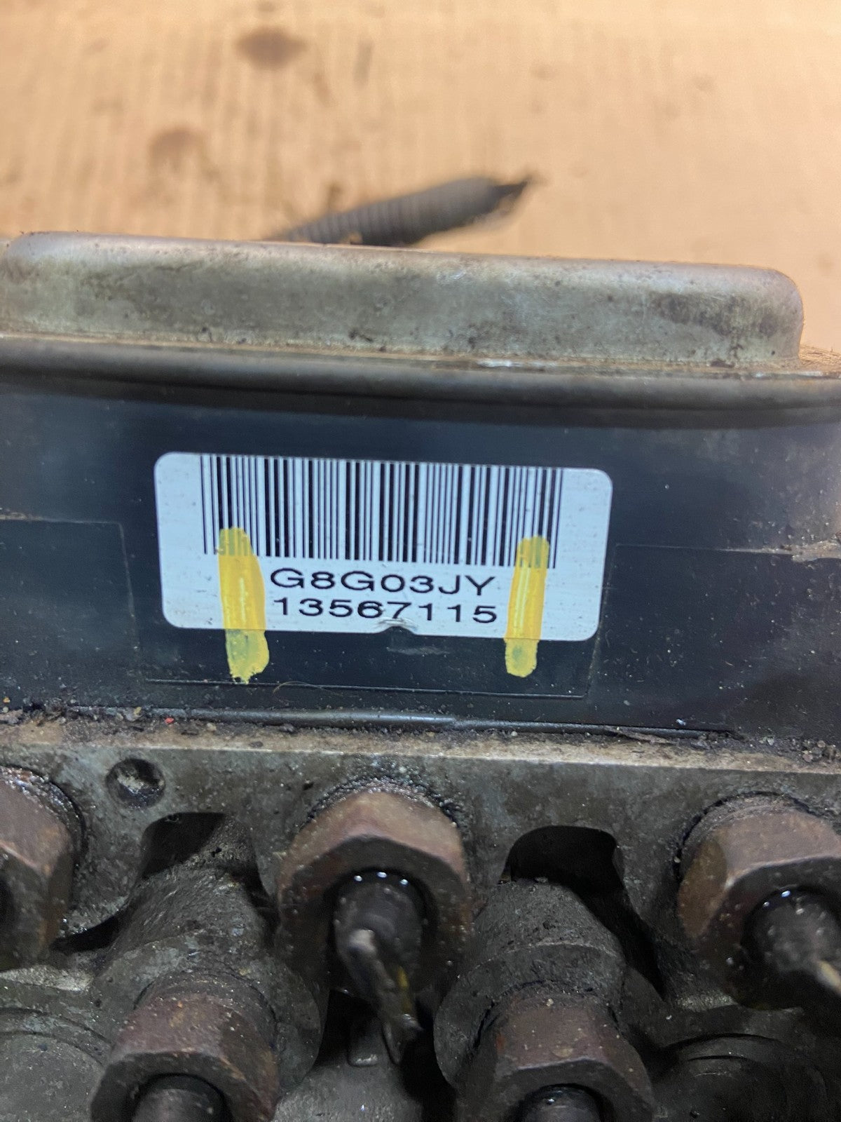 2004-2006 Chevrolet Express ABS Pump Control OEM 13567115 Module Z9008 DG6
