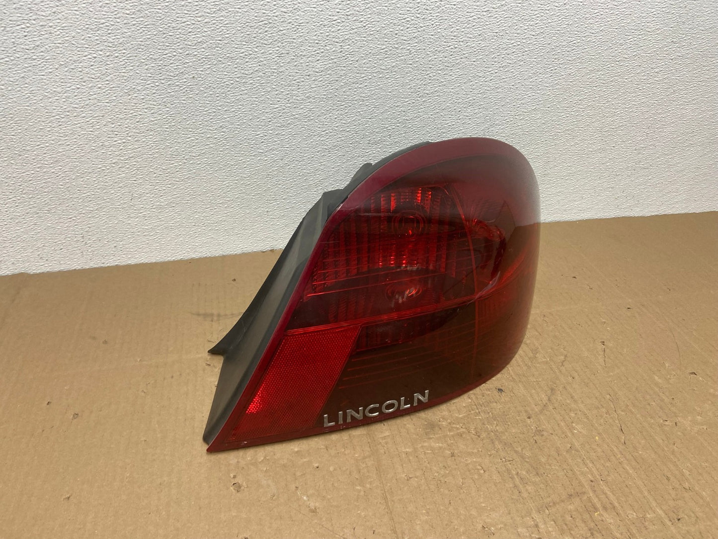 1998 - 2002 Lincoln Continental Right Passenger Rh Side Tail Light Oem AB8342 LK2