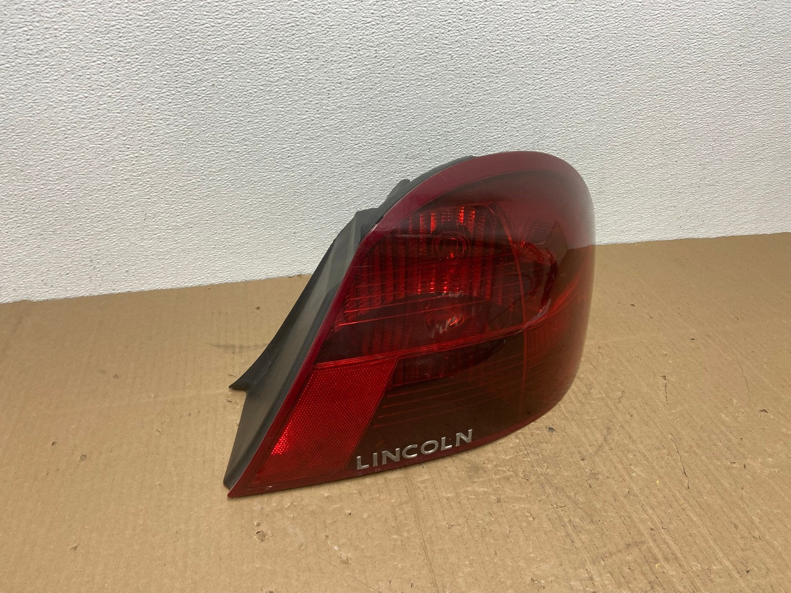 1998 - 2002 Lincoln Continental Right Passenger Rh Side Tail Light Oem AB8342 LK2