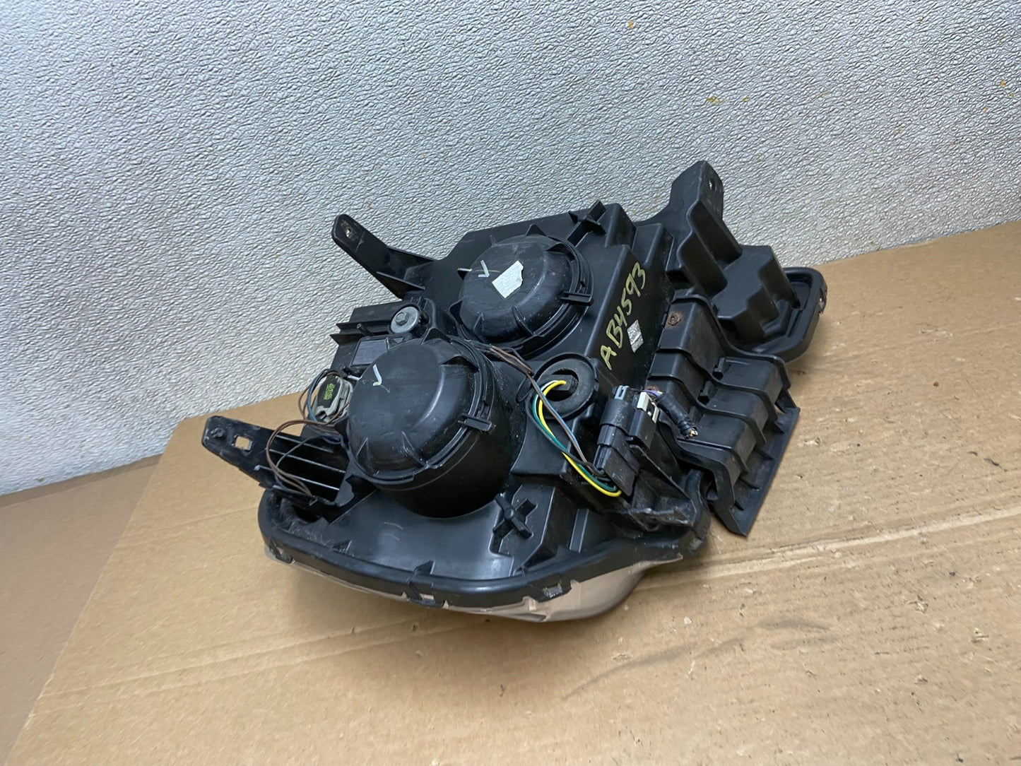 2010 to 2015 GMC Terrain Halogen Left Driver Lh Side Headlight AB4593 DW7