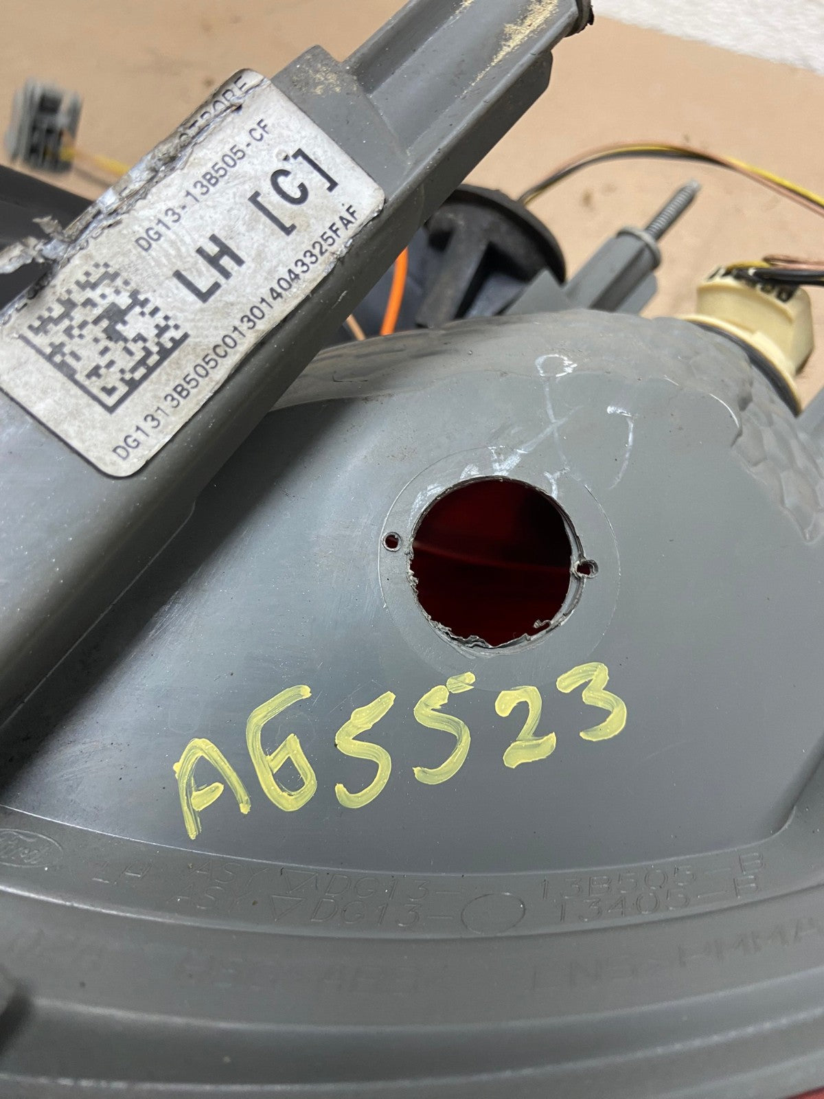 2014 - 2018 Ford Taurus Interceptor Left Driver LH Side Tail Light AG5523 LK7