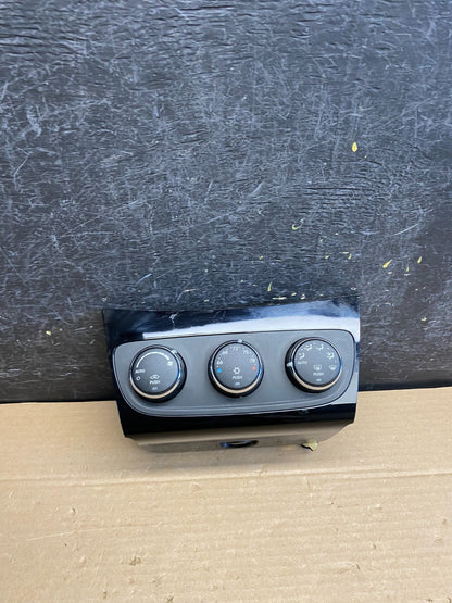 2011-2014 Chrysler 200 Heater AC Climate Switch Temperature Control AG5206 DG0