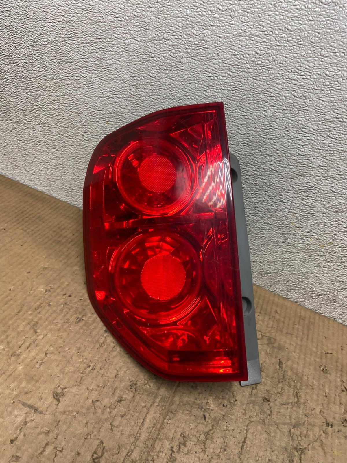 2003 2004 2005 Honda Pilot Left Driver LH Side Tail Light Oem AA8600 LK0