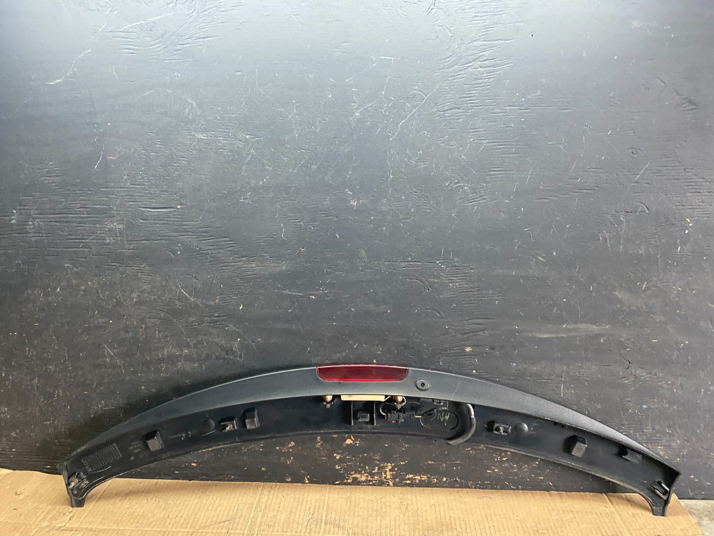 2004 to 2008 Chrysler Pacifica Rear Trunk Hatch Spoiler Wing OEM R7953 DG5