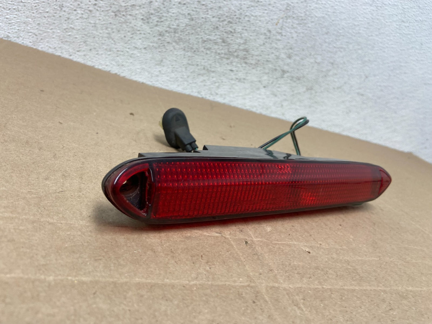 2003 to 2008 Honda Pilot High Mounted 3rd Third Stop Brake Light Lamp AE4887 DG2