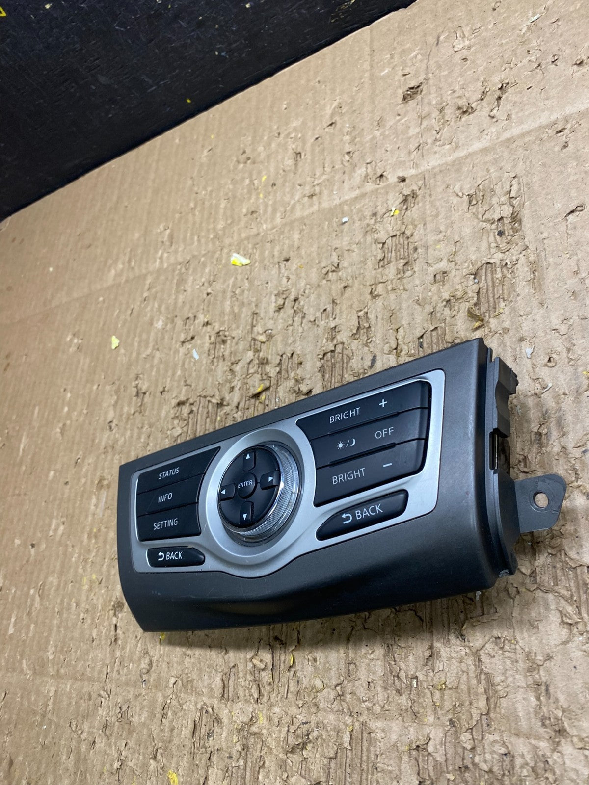 2009-2014 Nissan Murano AM FM Radio CD Control Panel V9973 DG1