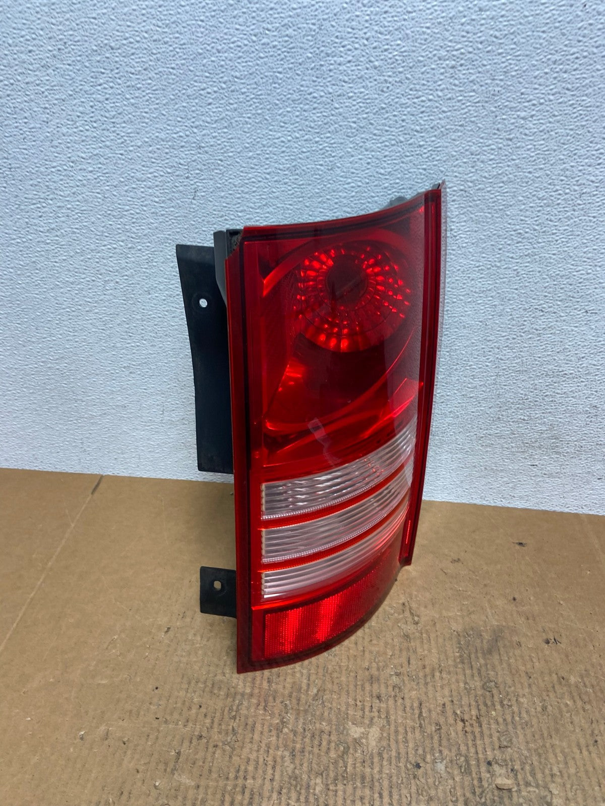 2008 - 2010 Chrysler Town And Country Right Passenger Tail Light AE2730 LK2