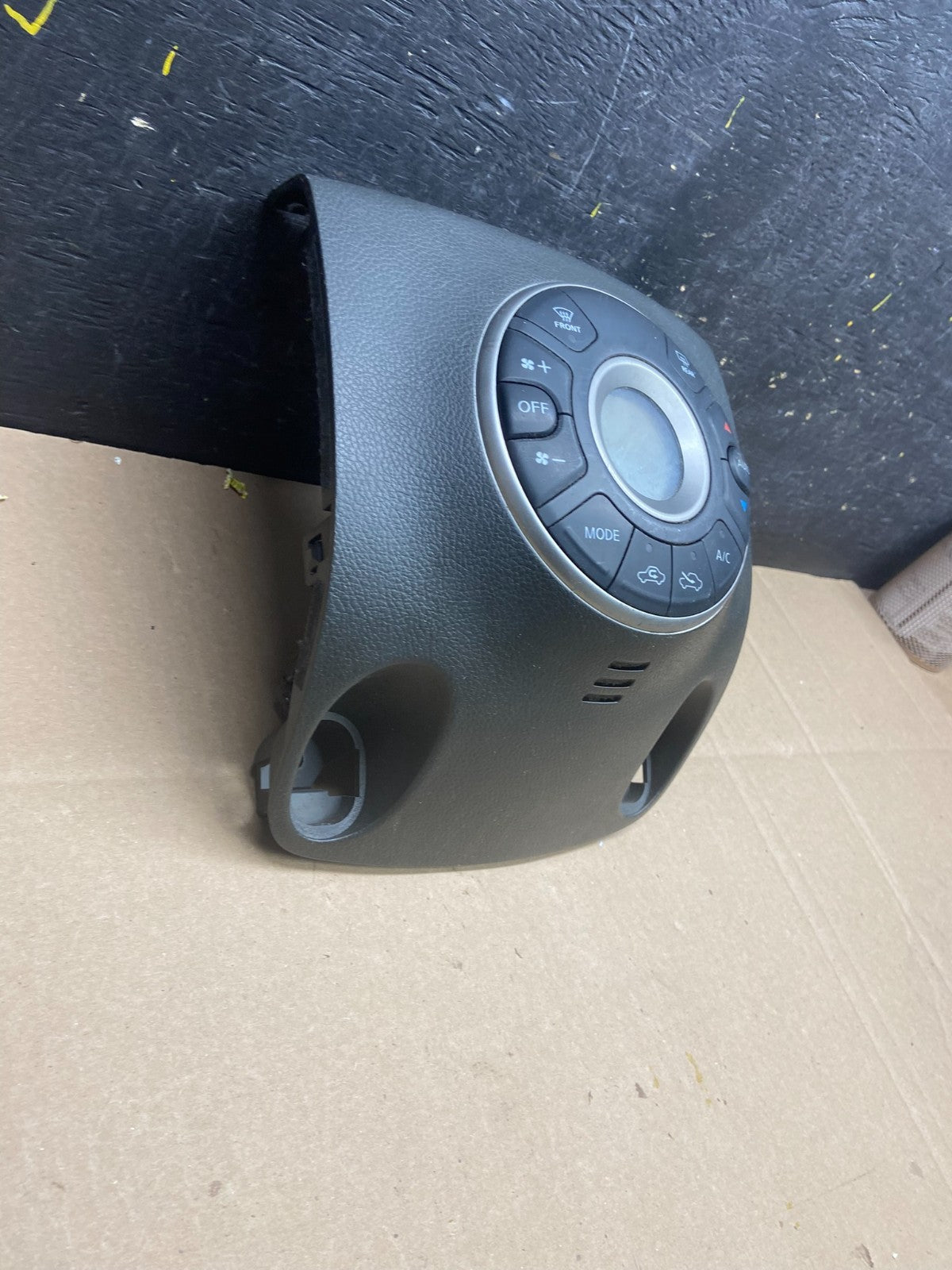 2011 to 2014 Nissan Cube Heater Temperature AC Climate Control OEM t9110 DG1