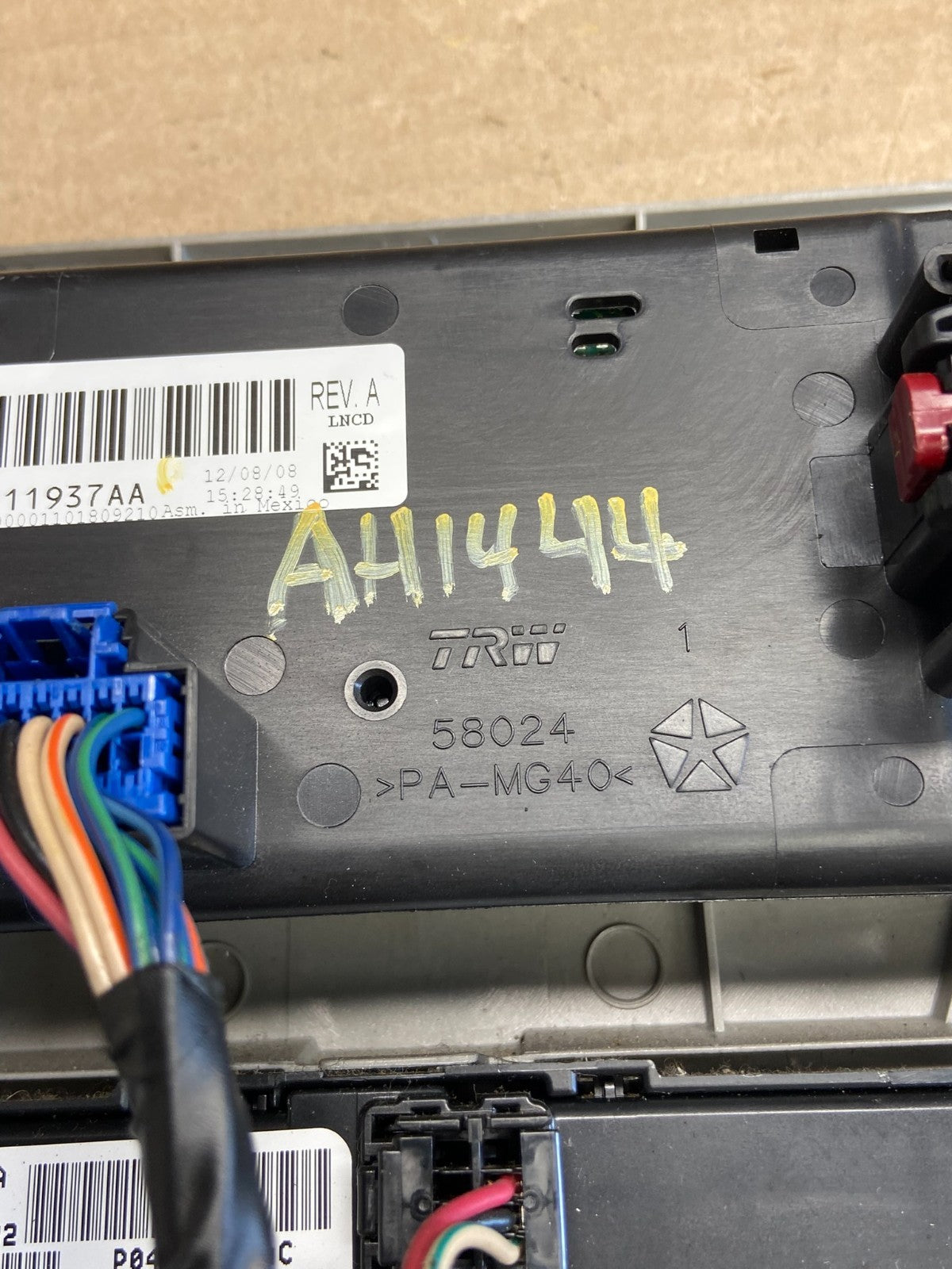 2008 2010 Dodge Avenger Center Dash A/C AC Climate Control Bezel Trim AH1444 DG6