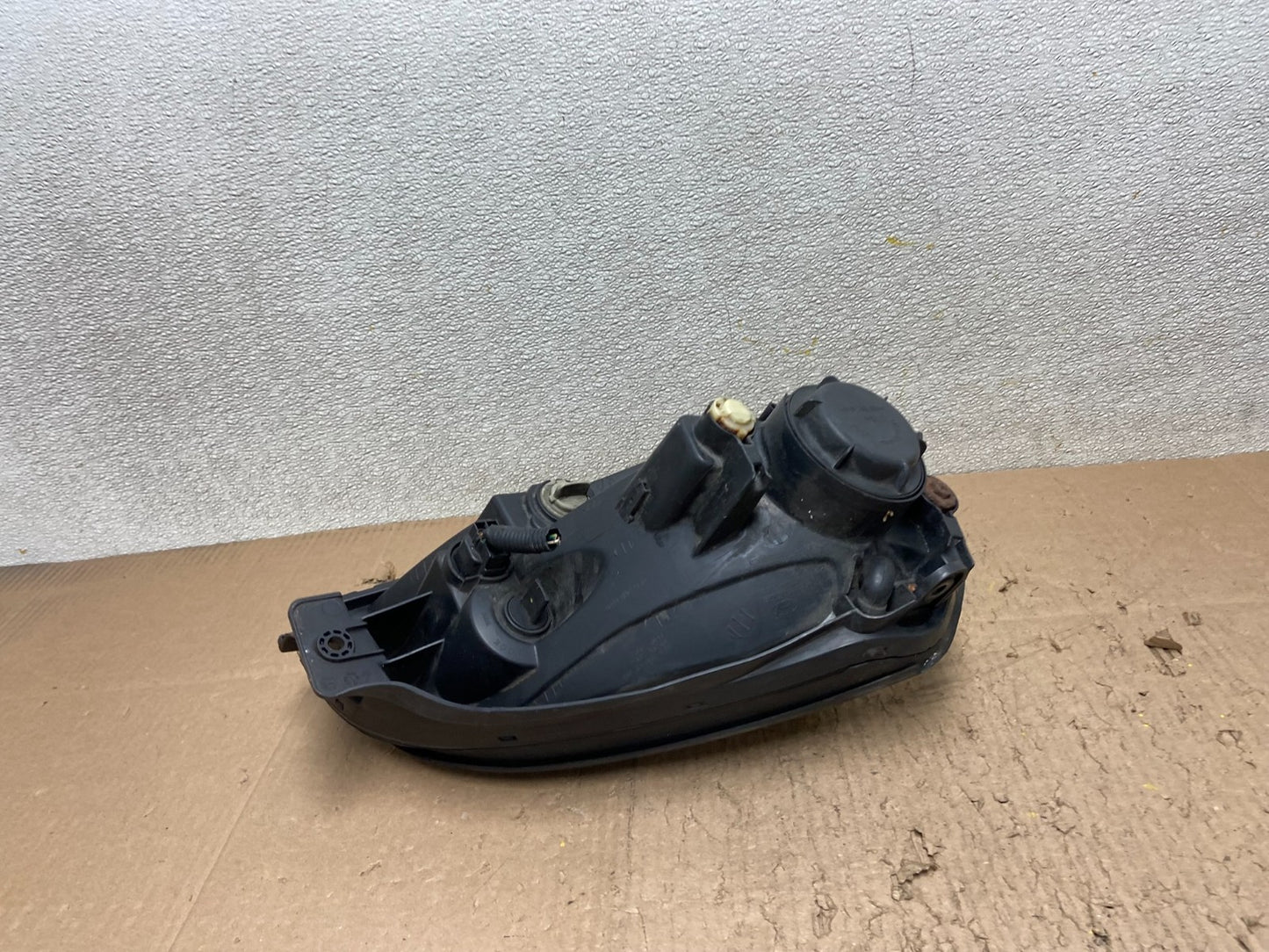 2005 to 2008 Hyundai Tucson Left Driver LH Side Headlight Oem Y3310 DW6