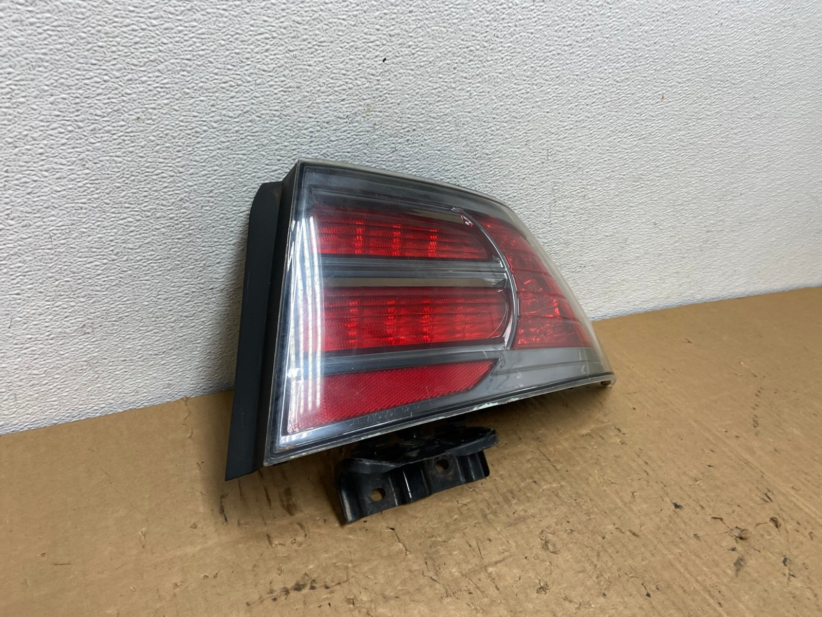 2007 2008 Acura TL Type-S Right Passenger RH Side Tail Light AC8186 LK2