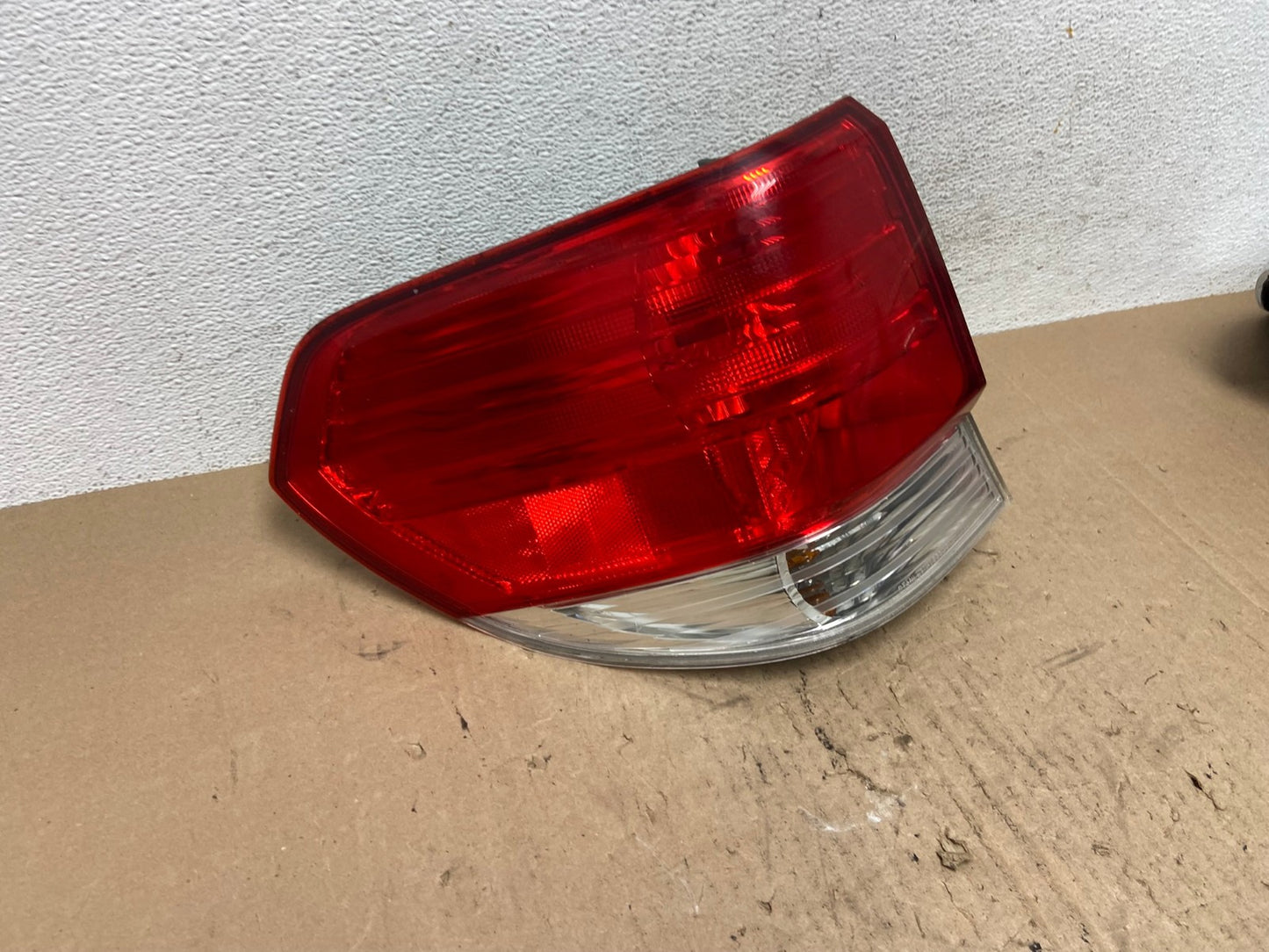 2008 2009 2010 Honda Odyssey Left Driver LH Side Tail Light AE6486 LK2