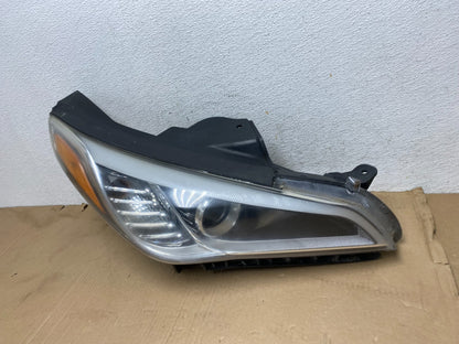 2015-2017 Hyundai Sonata Right Passenger RH Side Halogen Headlight AE9083 DW1