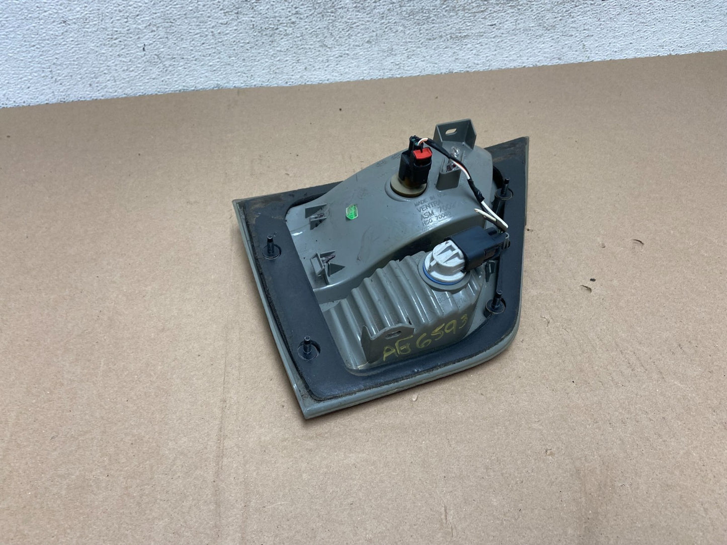 2011-2013 Jeep Grand Cherokee Right Passenger Rh Inner Tail Light AG6593 DW5