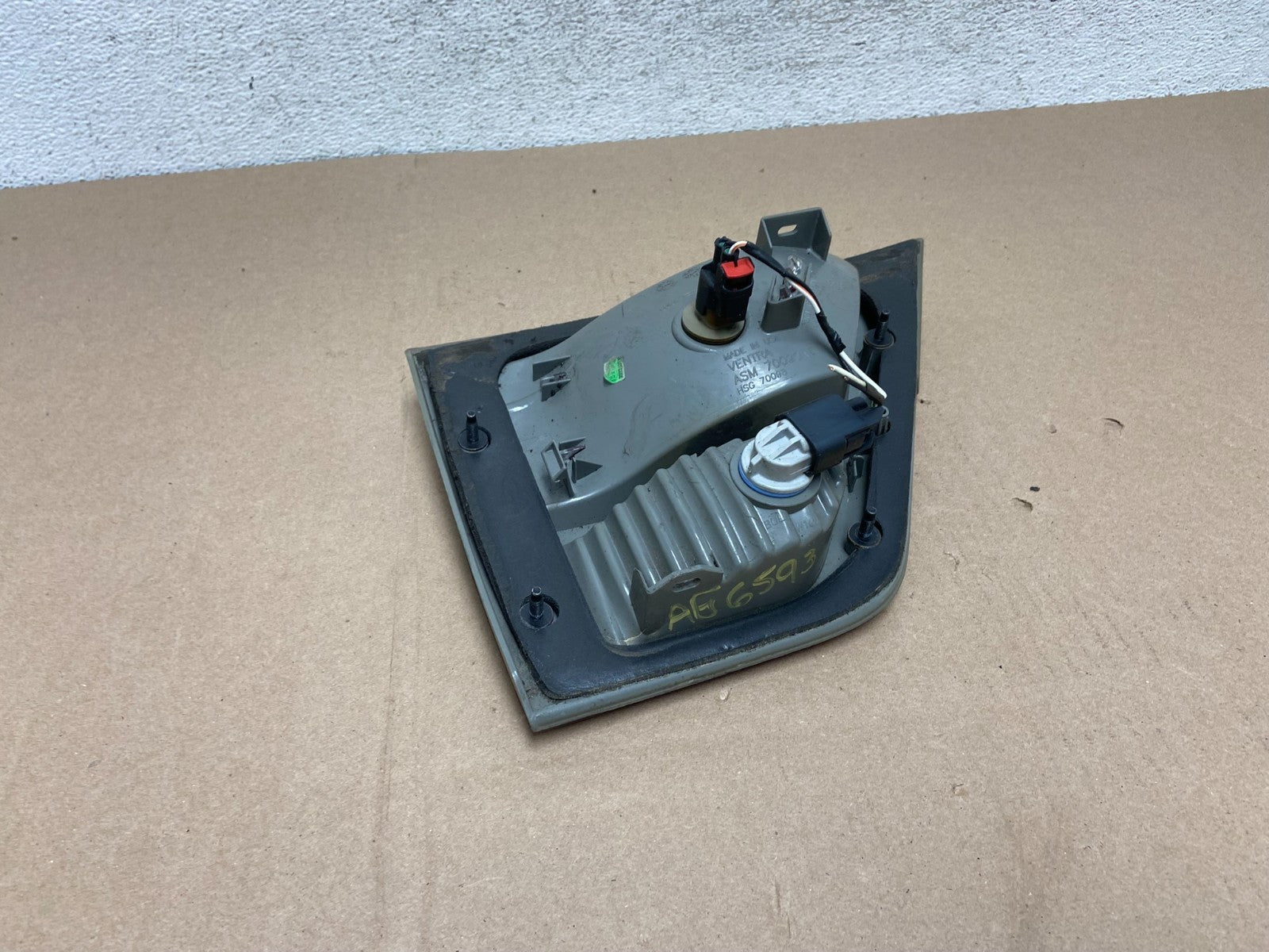 2011-2013 Jeep Grand Cherokee Right Passenger Rh Inner Tail Light AG6593 DW5